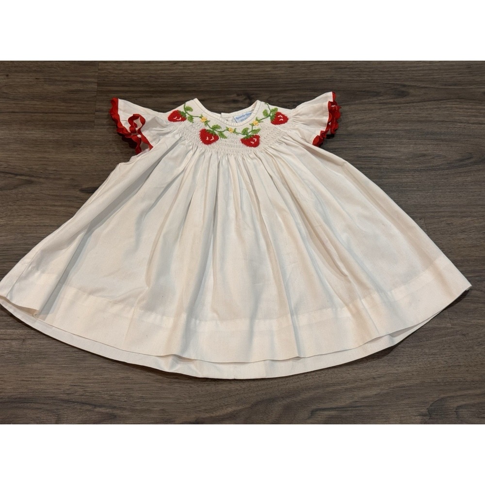 Smocked Dress 3T White Strawberry Heirloom Southern Boutique Flutter Sleeve